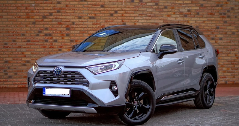 Toyota RAV4 cena 149700 przebieg: 63000, rok produkcji 2020 z Warszawa małe 781